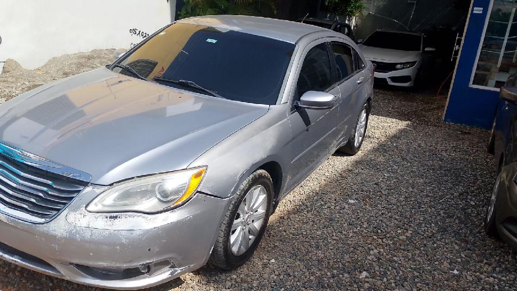 se vende chrysler 200 asi como esta  Foto 7314703-5.jpg