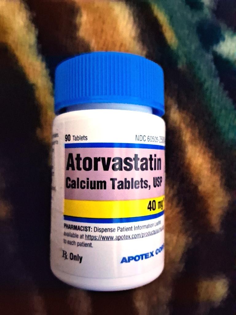 Frasco de 90 pastillas de Atorvastatin 40MG  Foto 7314716-3.jpg