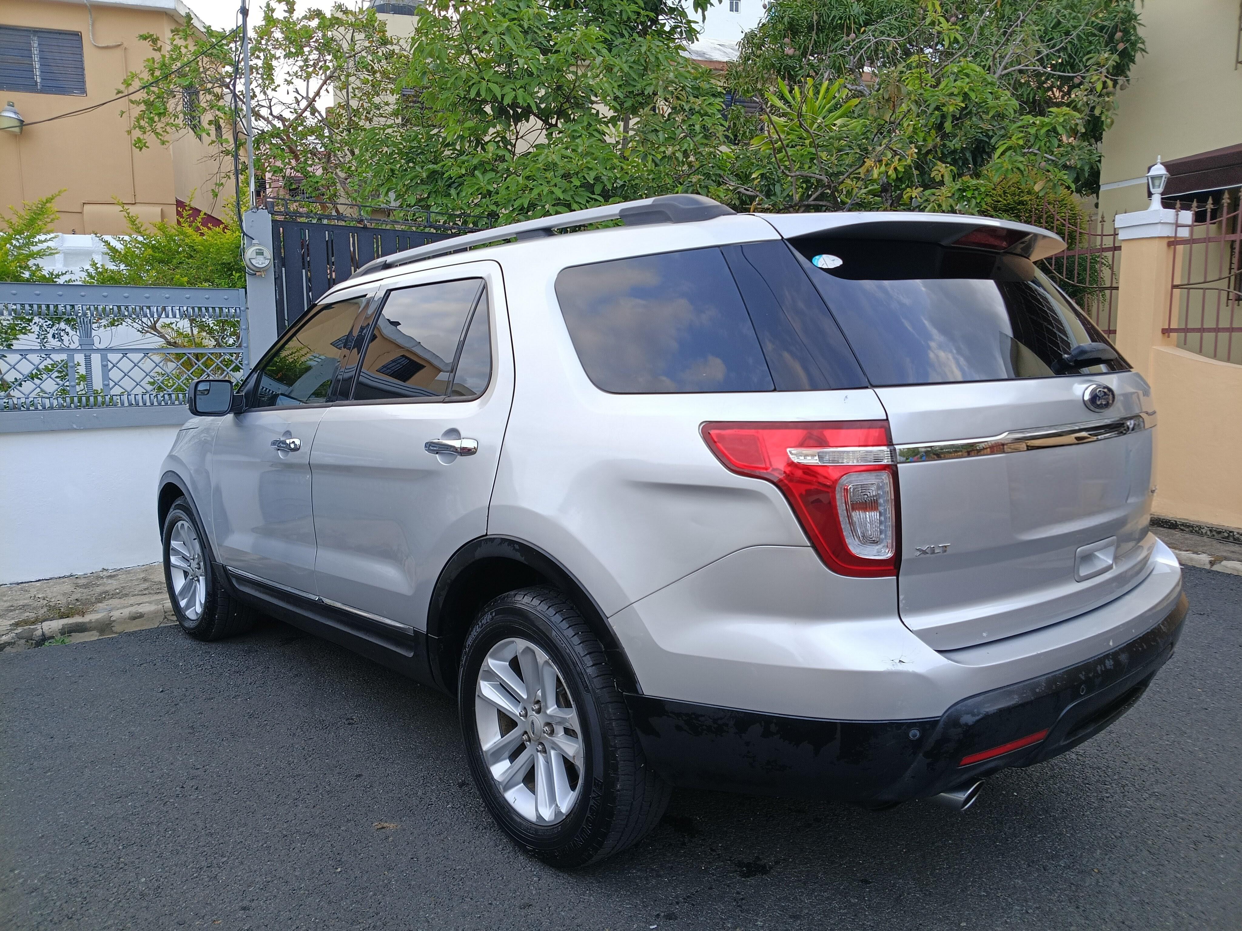 Ford Explorer XLT 3 Filas de Asientos 14  Foto 7314719-3.jpg