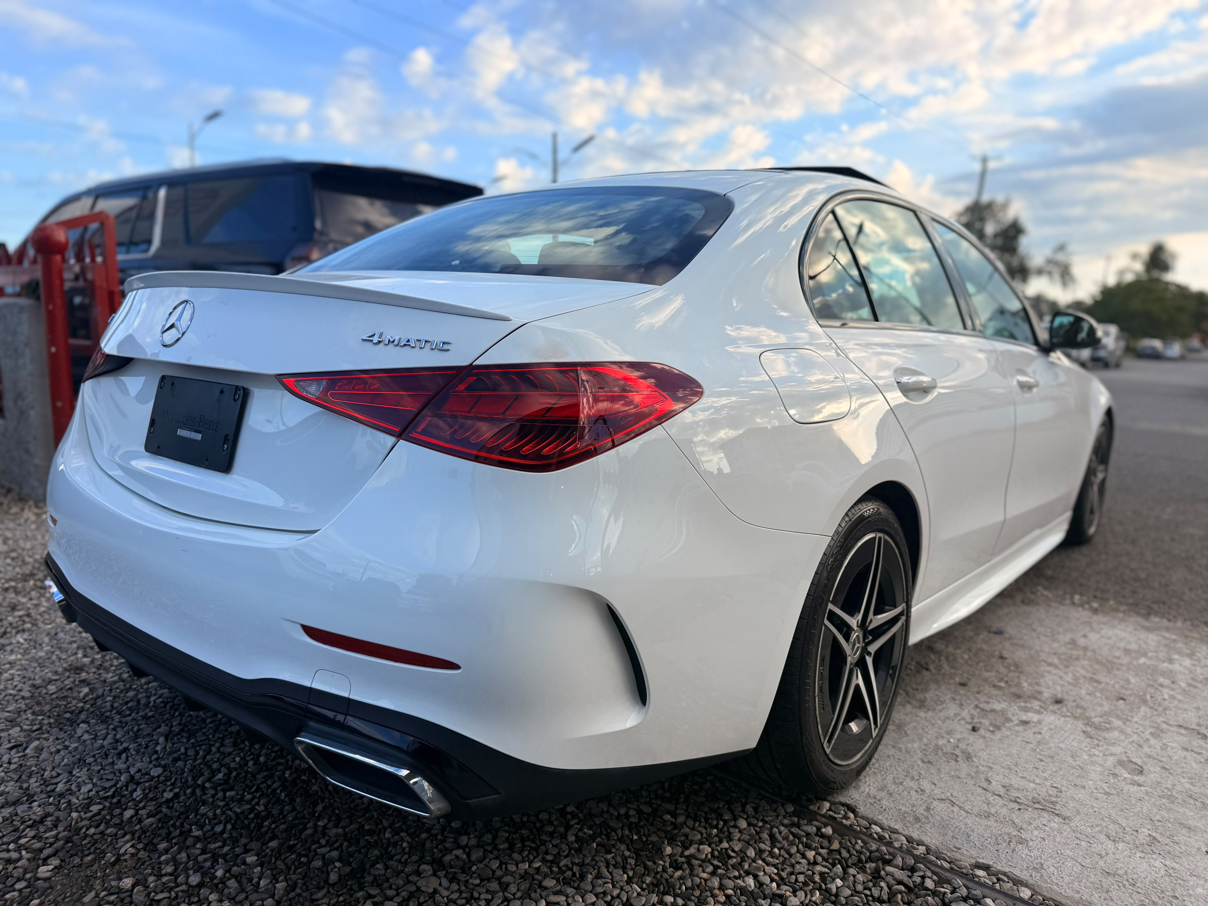 Mercedes Benz C300 AMG 2022 Foto 7314722-3.jpg