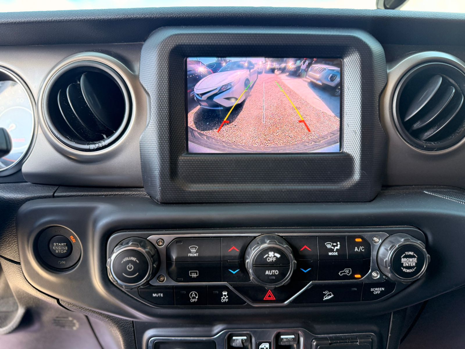 Jeep Wrangler Sport S 2018 Foto 7314724-8.jpg