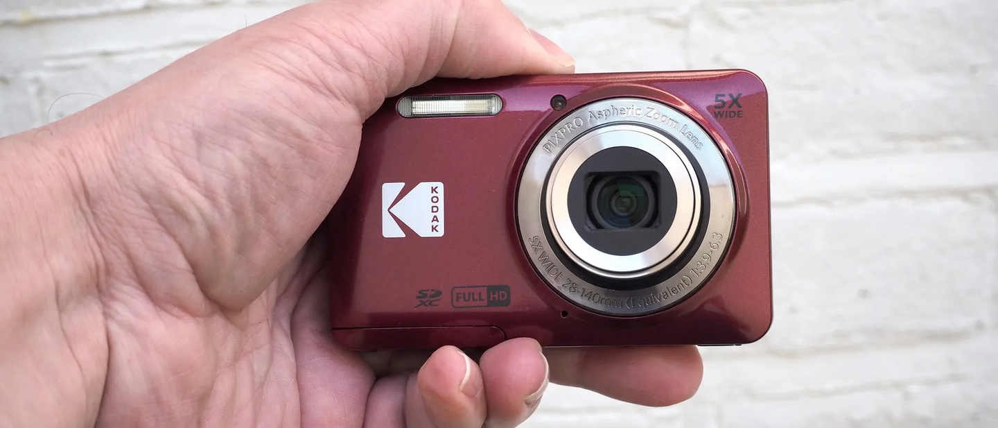 Camara Compacta Kodak Pixpro FZ55 Foto 7314798-5.jpg