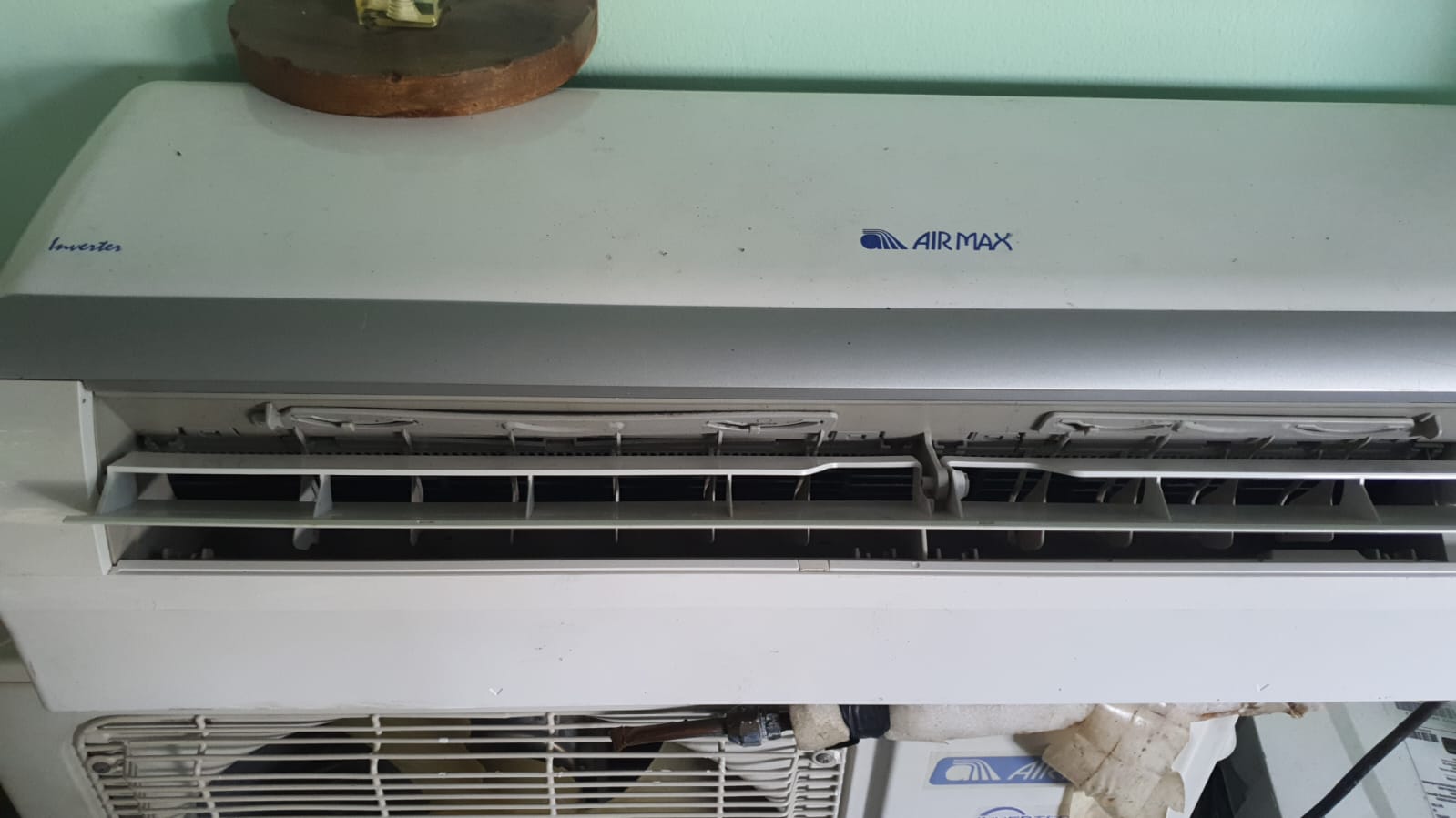 2 aires acondicionados Inverter marca Air Max de poco uso Foto 7314813-2.jpg
