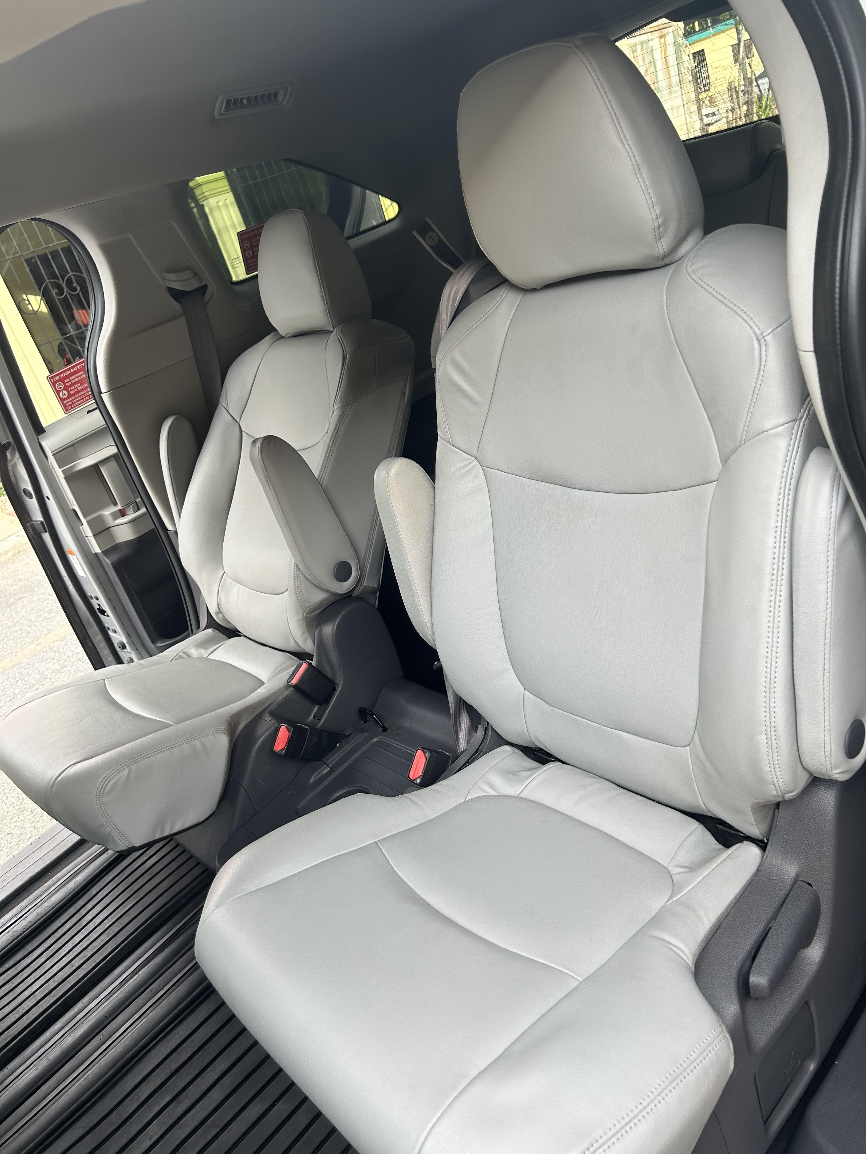 Toyota Sienna Hibrida LE en La Altagracia Foto 7314846-4.jpg