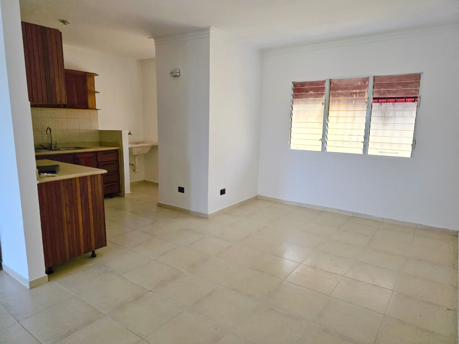 Apartamento en la Jacobo Majluta Ciudad Bonita   4to piso 89mt2   Foto 7314920-5.jpg