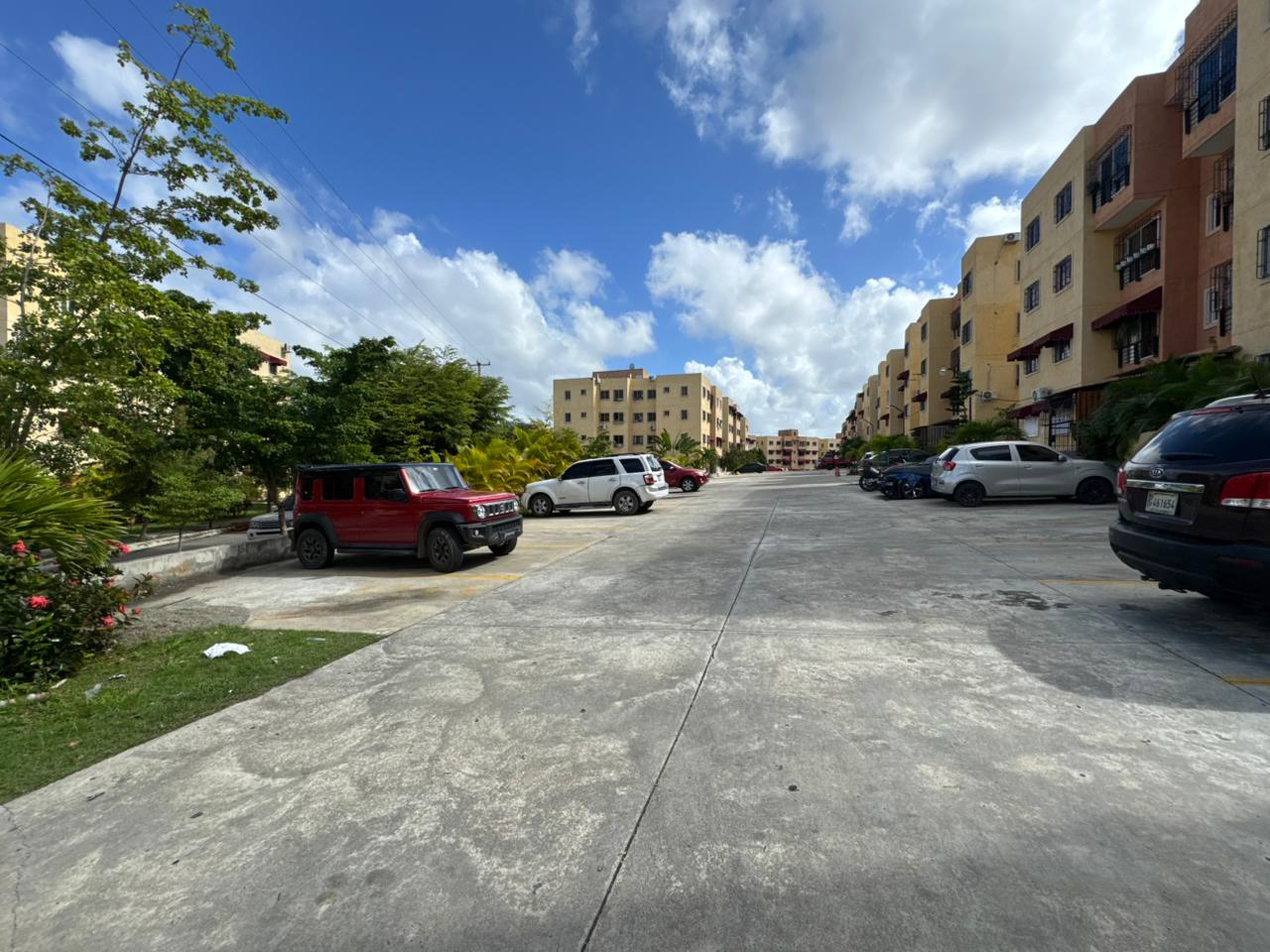 APARTAMENTO EN VENTA REMODELADO   ????RES. PABLO MELLA MORALES AUT. DU Foto 7314979-8.jpg