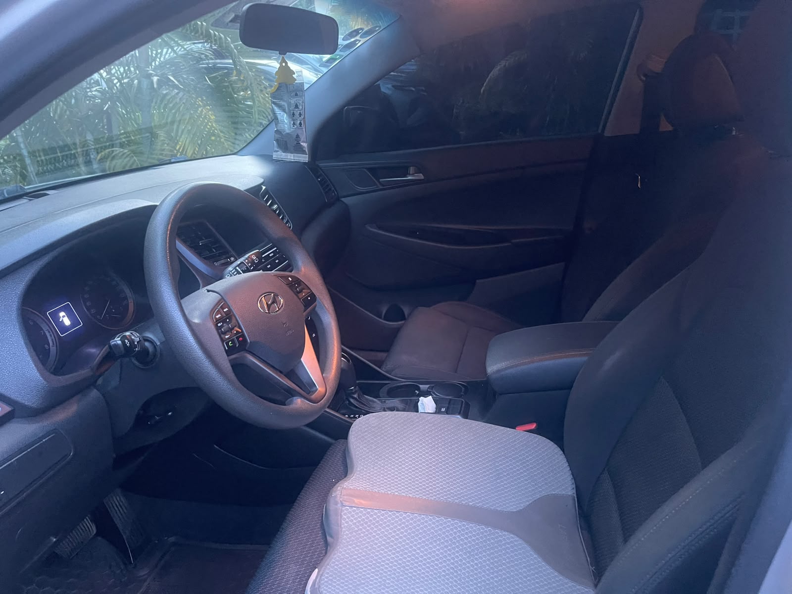 Vendo Hyundai Tucson excelentes condiciones Negociable Foto 7315014-9.jpg