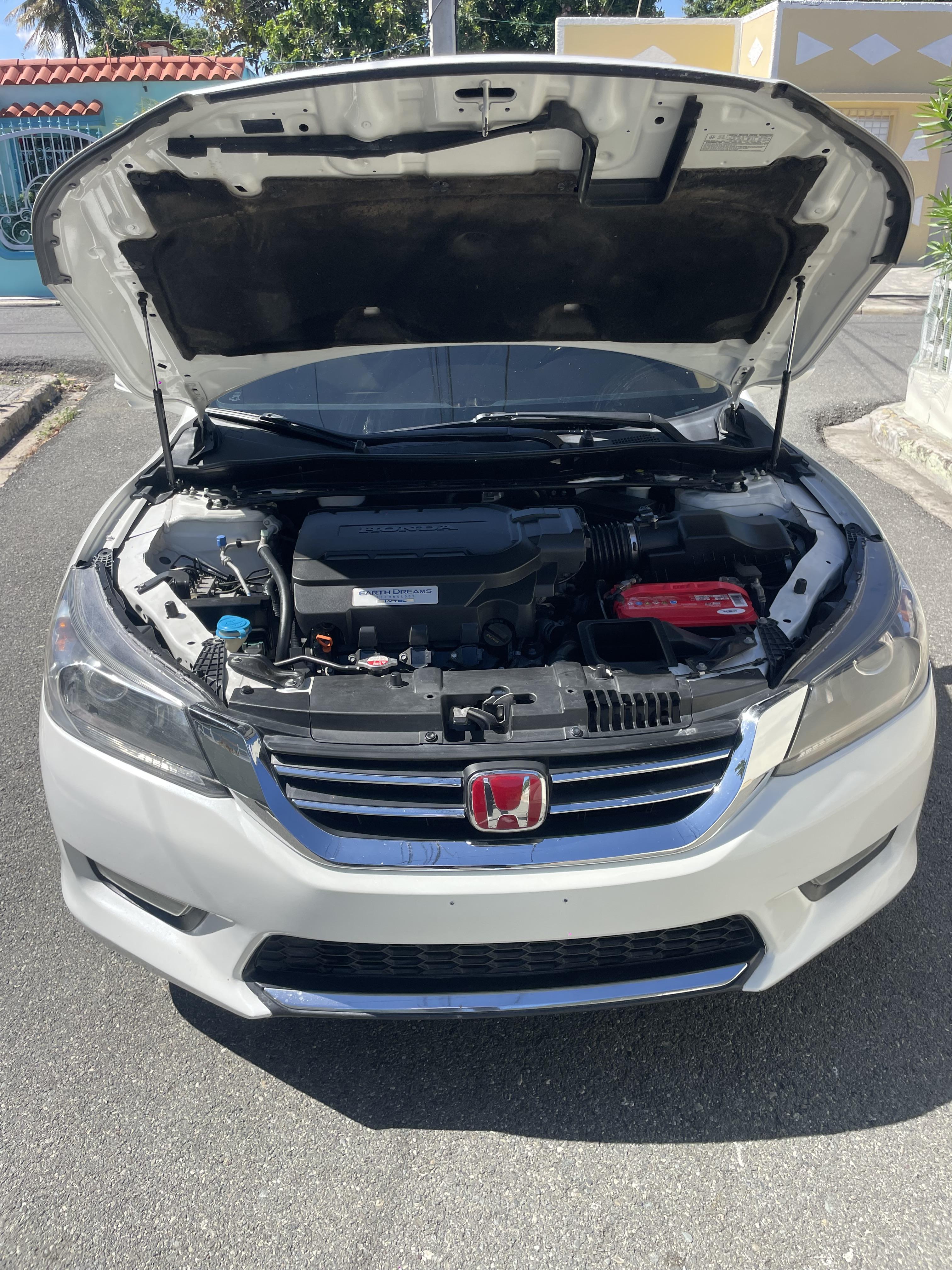Honda Accord EXL V6 2015 en Peravia Foto 7315016-10.jpg