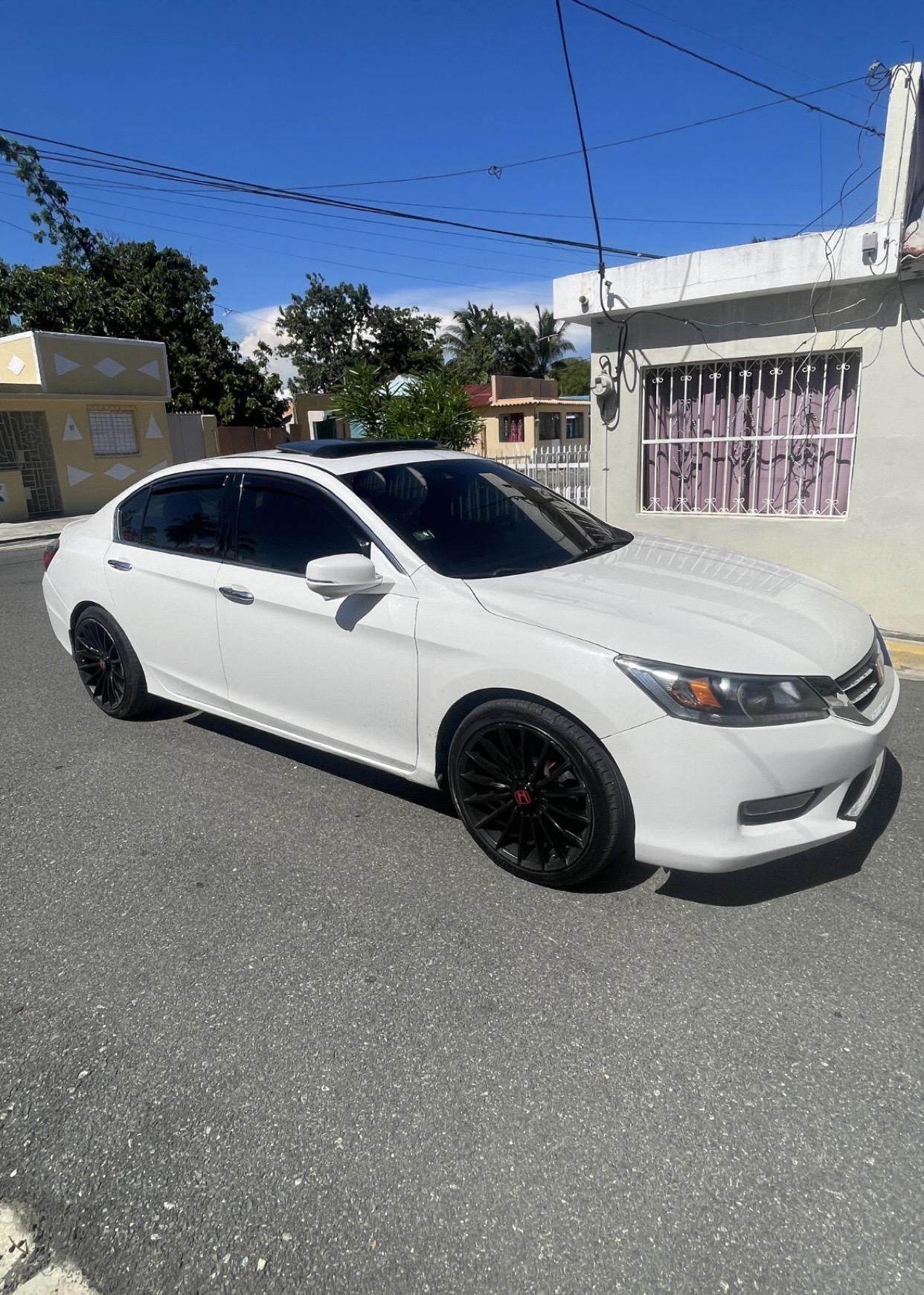 Honda Accord EXL V6 2015 en Peravia Foto 7315016-3.jpg