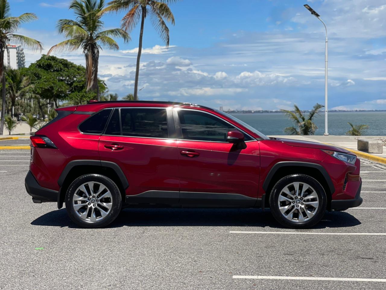 TOYOTA RAV4 XLE PREMIUM 2021 Foto 7315033-1.jpg