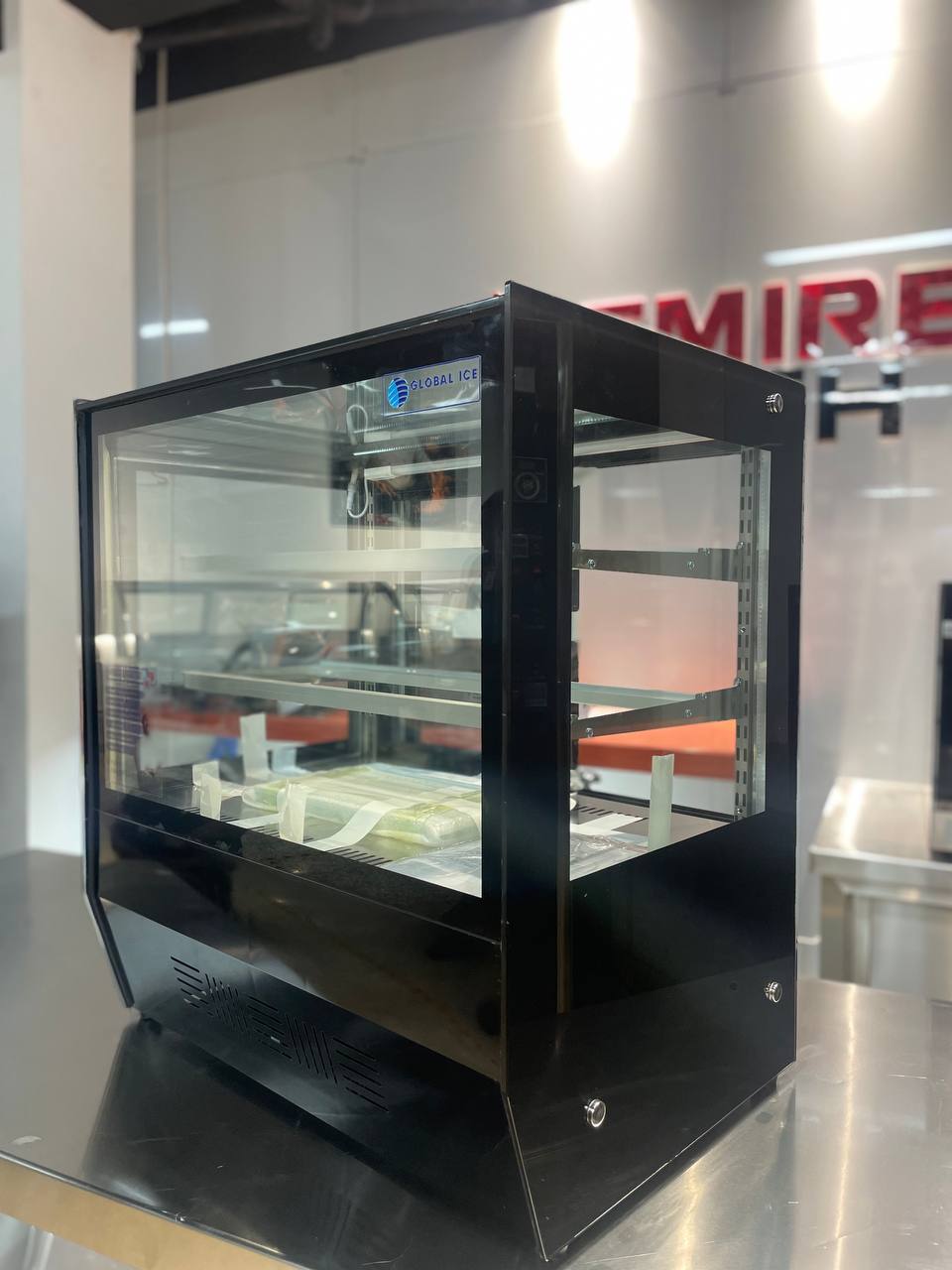 Vitrina exhibidora fria cuadrada para postres alimentos frios de 27 pu Foto 7315041-5.jpg