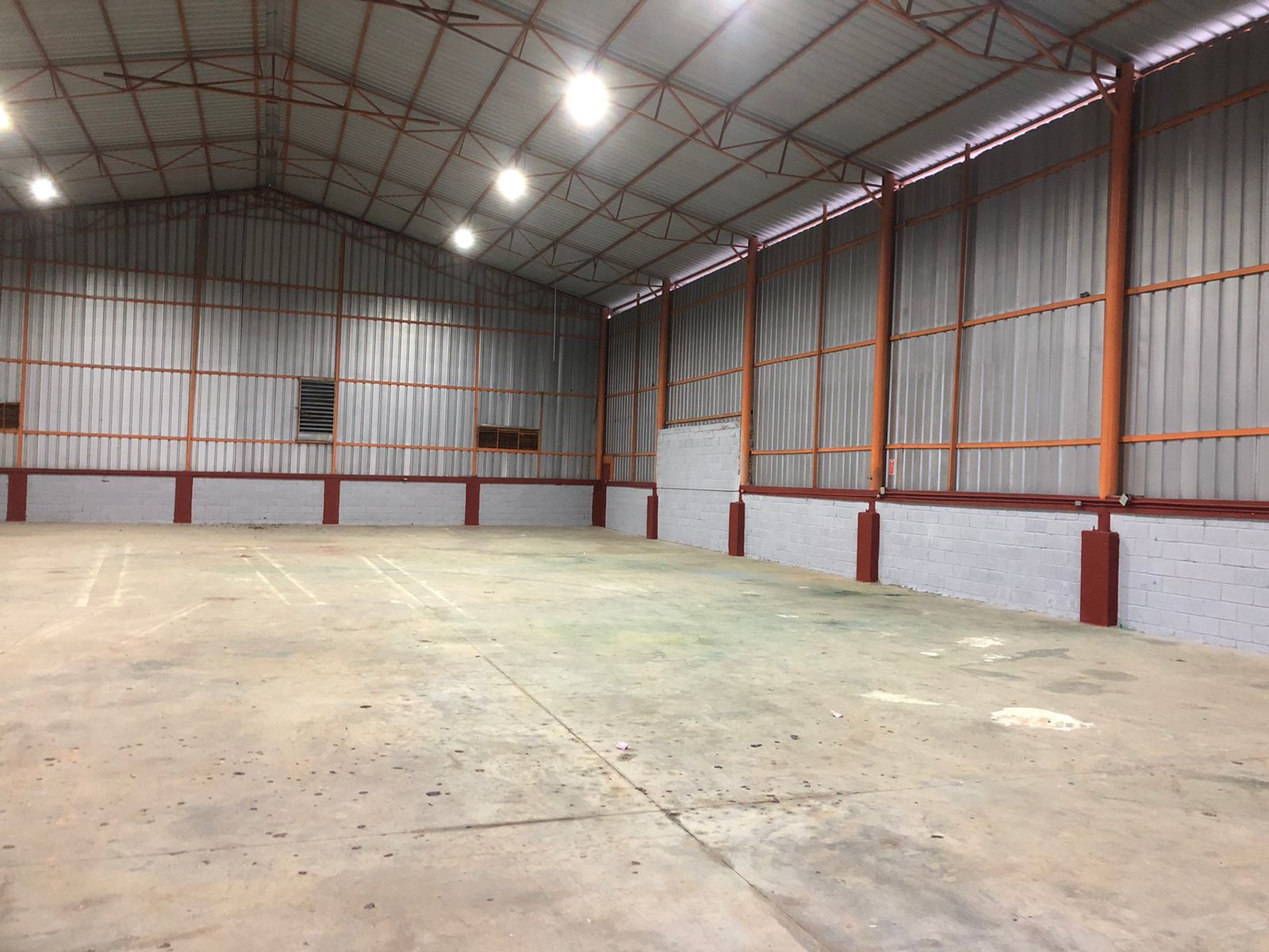 Arriendo Nave de 1000 m2 próximo Autopista Duarte Foto 7315137-4.jpg