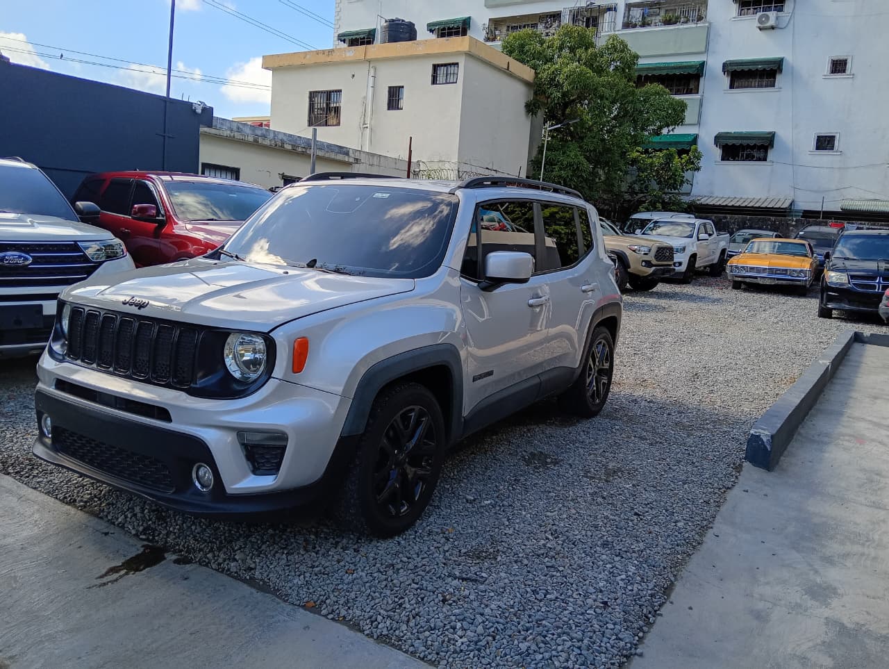 Jeep Renegade Latitude 2019 Foto 7315213-5.jpg