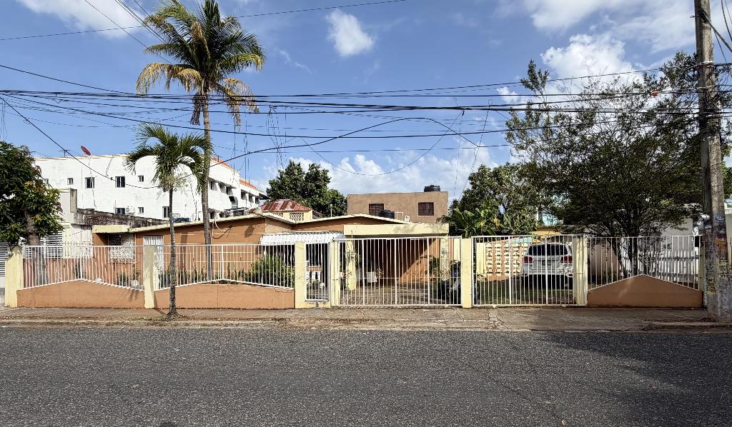 Venta casa 378 Mts2 Carretera Mella Santo Domingo Este. Foto 7315237-1.jpg