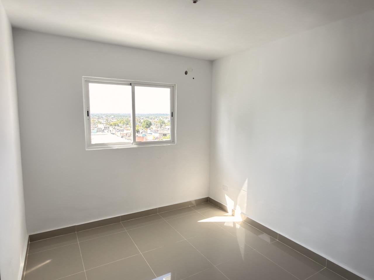 Crux del Prado  Apartamentos en la Av. Jacobo Majluta Foto 7315302-9.jpg