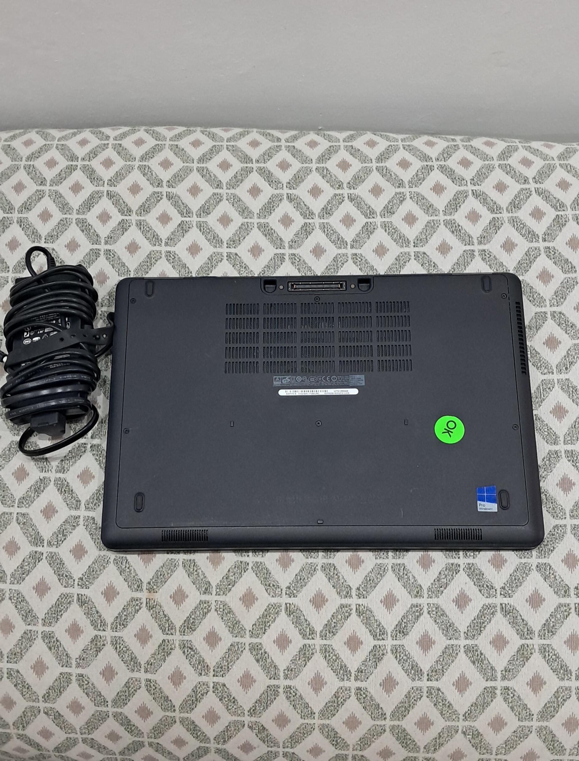 Laptop Dell 12GB 250GB SSD i5 2.3Ghz E5550 Foto 7315647-4.jpg