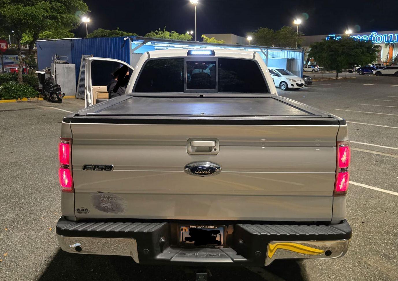 Ford F150 Lariat Doble Cabina 4WD 11  Foto 7315704-5.jpg