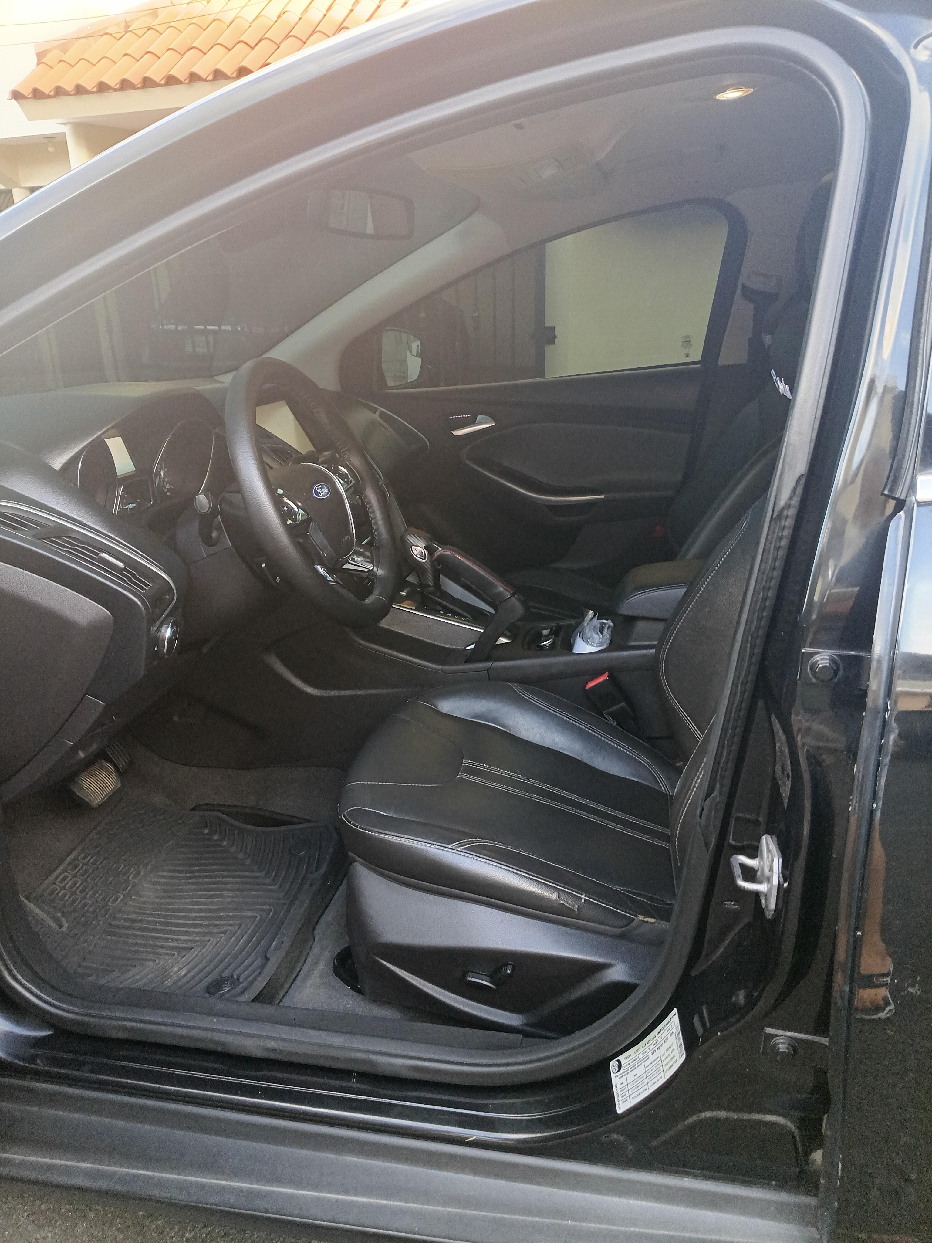 Ford Focus Titanium 12  Foto 7315706-7.jpg