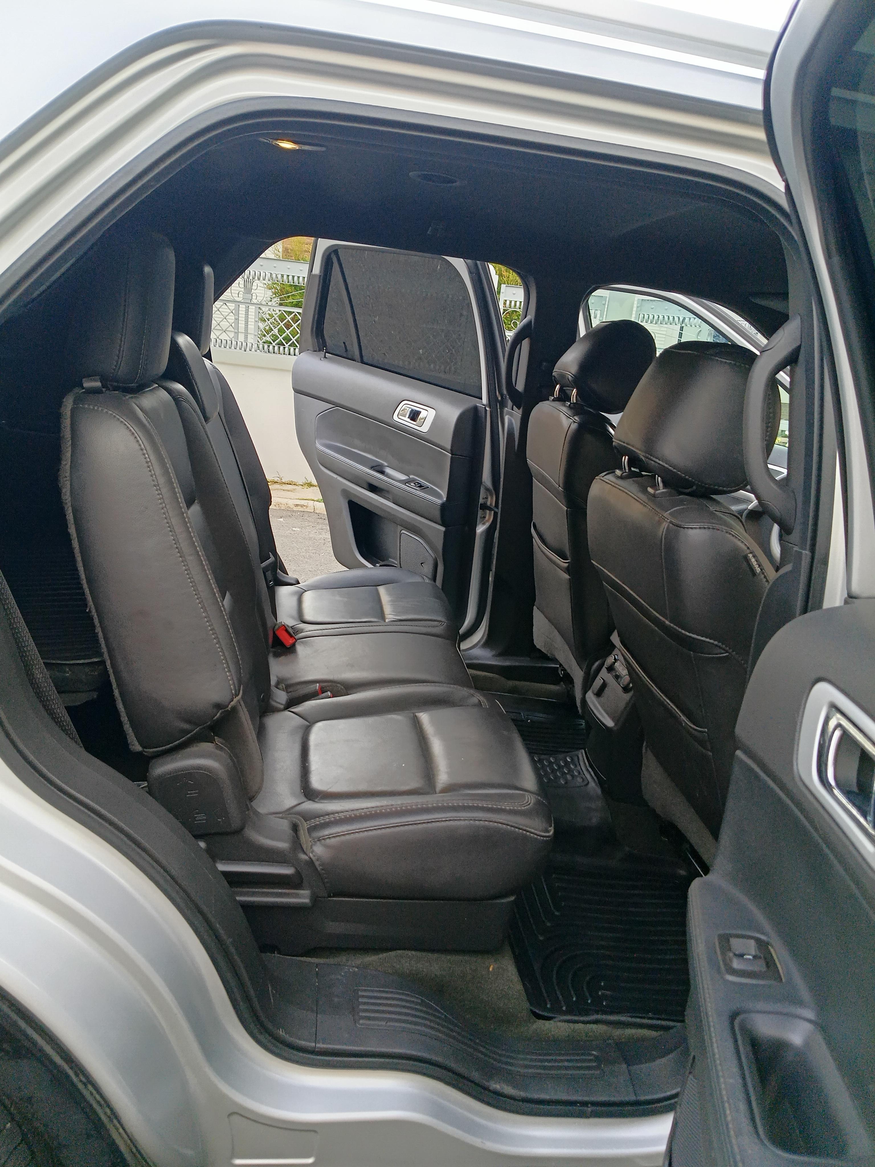 Ford Explorer XLT de la Casa 14  Foto 7315733-10.jpg