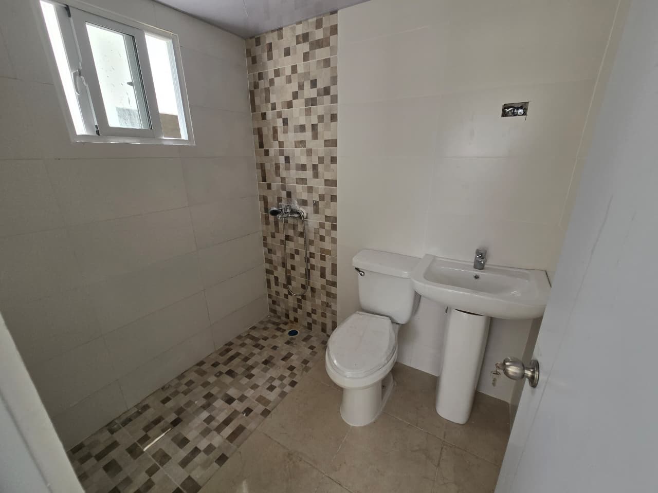 Apartamento 2do nivel listo para entrega. Foto 7315737-10.jpg