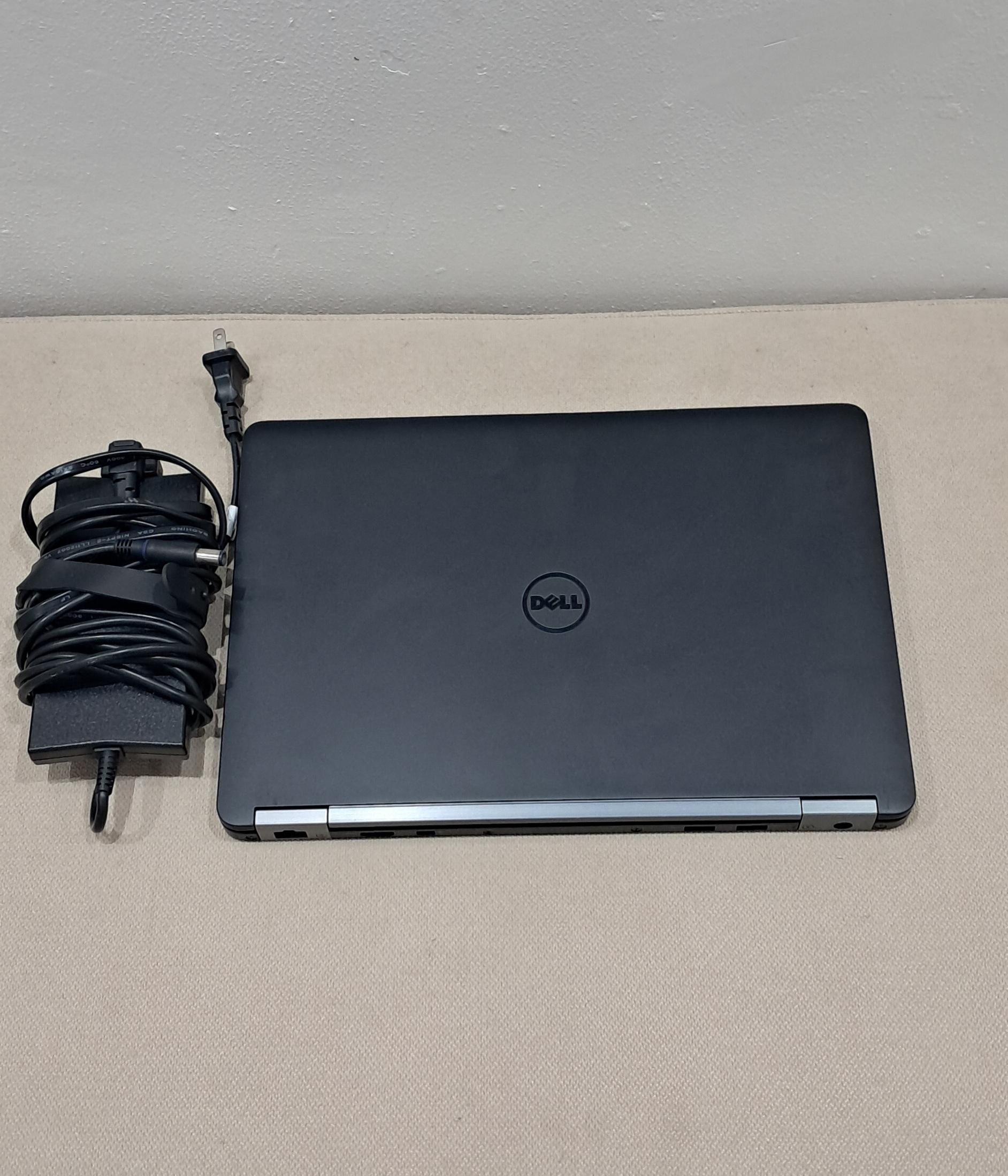 Laptop Dell i5 2.4 GHz 8GB 128GB SSD M.2 DDR4 E7270 VER DETALLE Foto 7315751-3.jpg