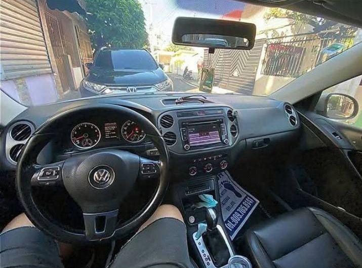 Volkswagen Tiguan SE Turbo 4WD 15  Foto 7315753-8.jpg