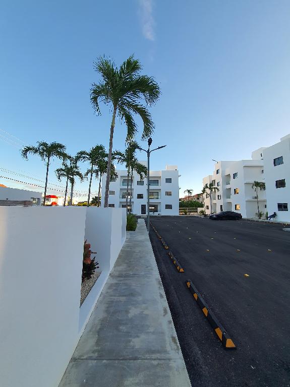 Apartamento con Azotea Privada en  venta -Alquiler  Pueblo Bávaro Foto 7315775-1.jpg