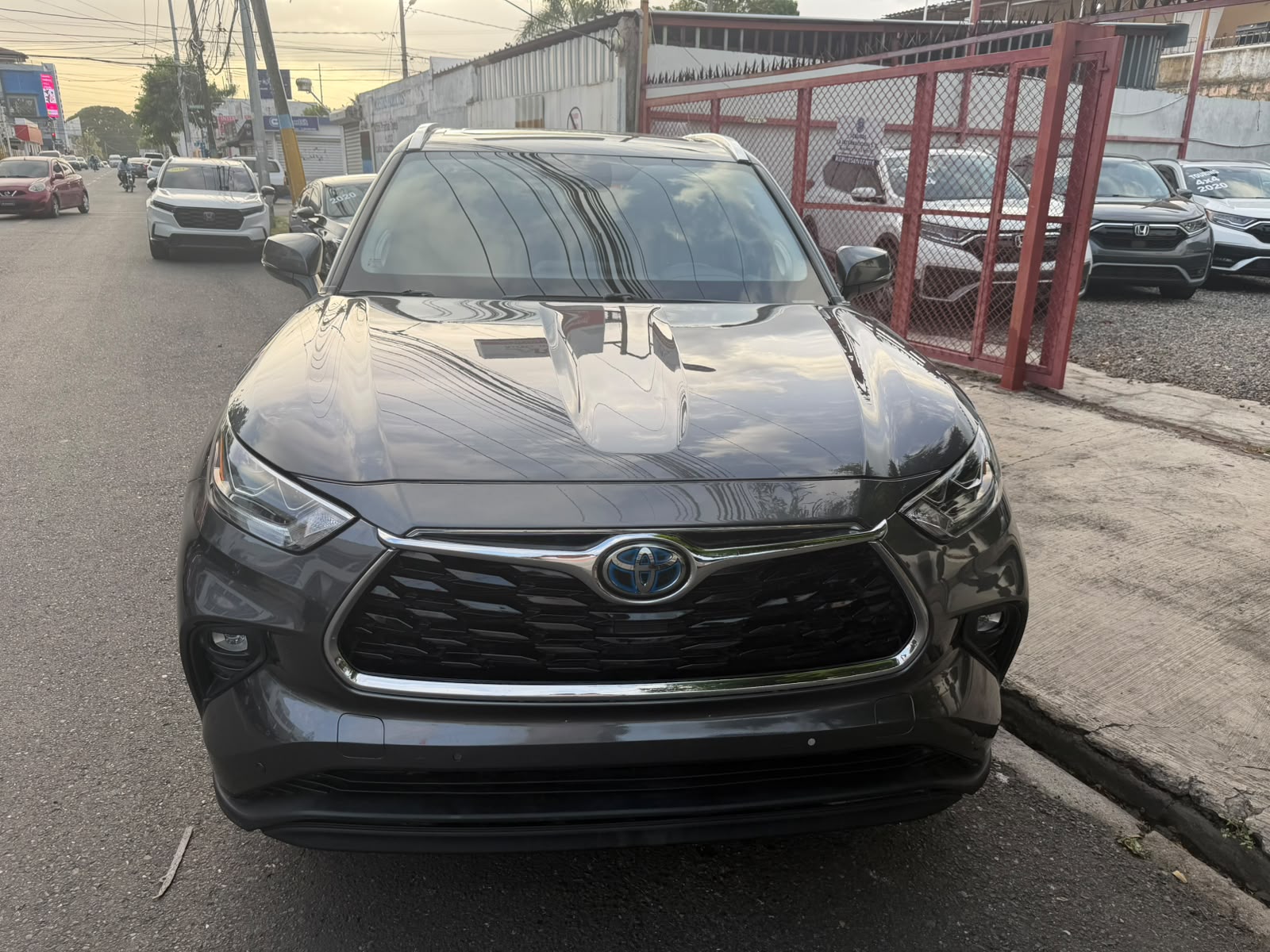 toyota hilnader 2022 hibrida  Foto 7315786-7.jpg
