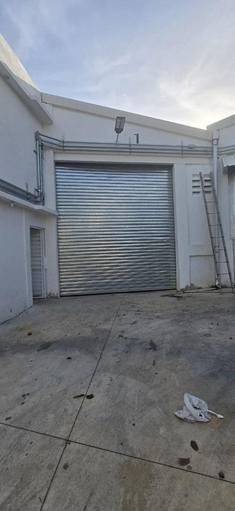 Arriendo naves de 230  m2 en Manoguayabo Foto 7315902-1.jpg