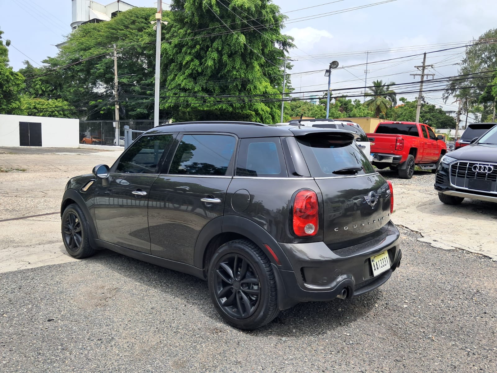 Dale un toque de estilo y potencia a tus días con este Mini Cooper Cou Foto 7315947-3.jpg