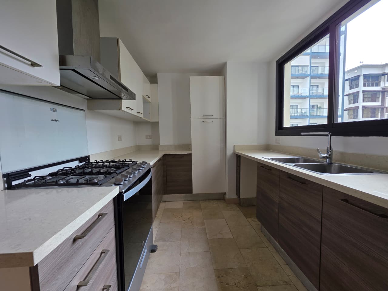 Vendo Exclusivo Apto de Lujo en NACO 3 HABS. 175 Mts.2 piso 5 Foto 7316003-4.jpg
