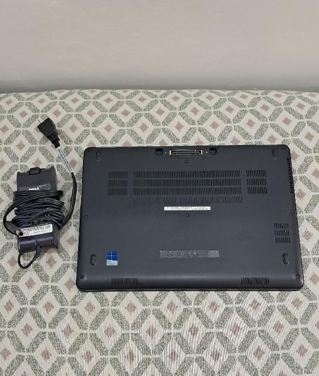 Laptop Dell i7 2.8 GHz 256GB SSD M.2 8GB DDR4 E747 Foto 7316087-2.jpg