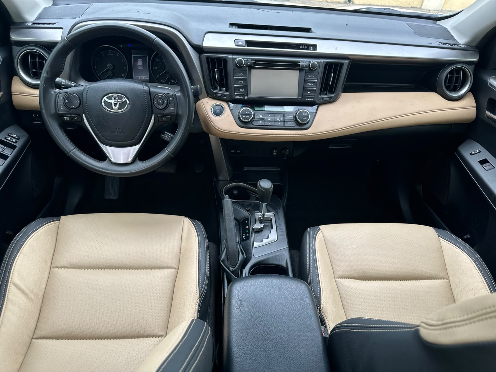 Toyota Rav4 XLE 2018  Foto 7316095-5.jpg