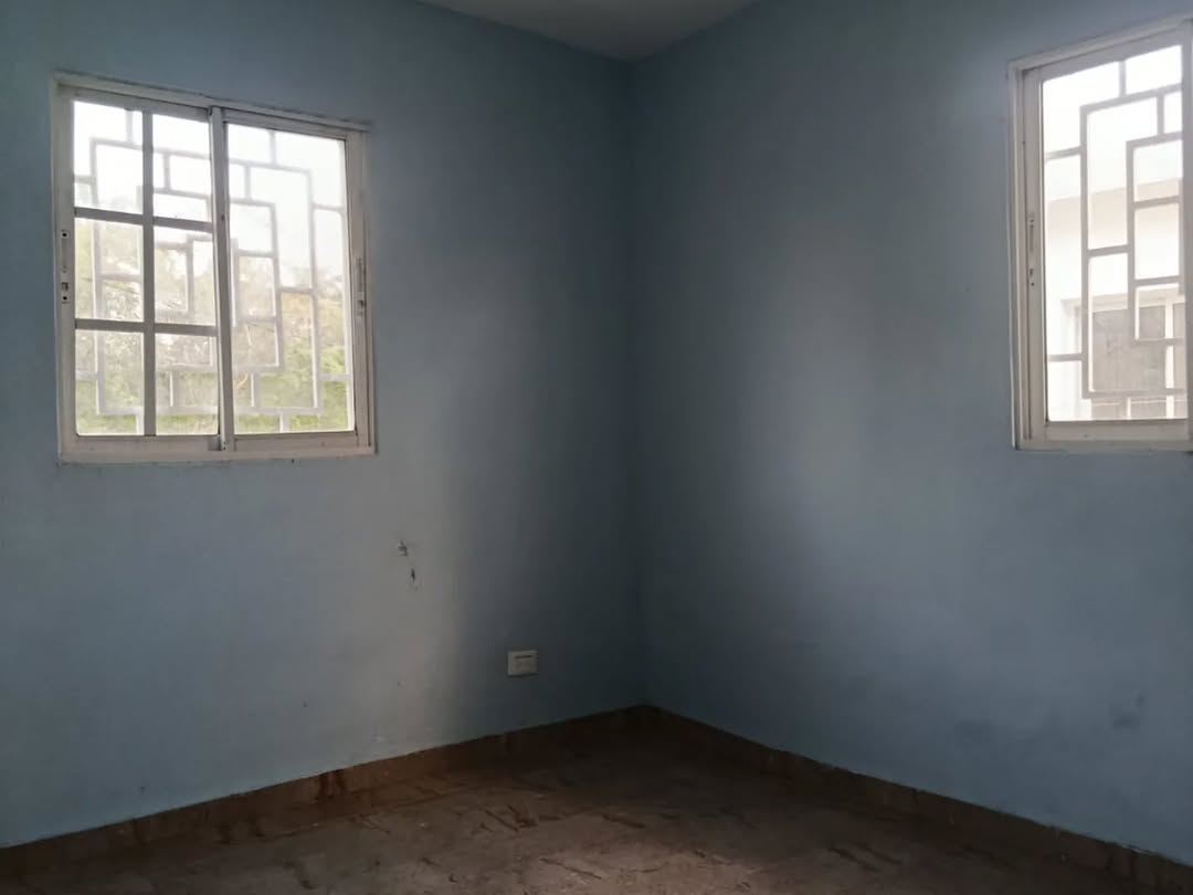 Casa en VENTA en Villa Mella 3-Hab 1-B Marq Techada Res Yajaira Prox C Foto 7316244-8.jpg