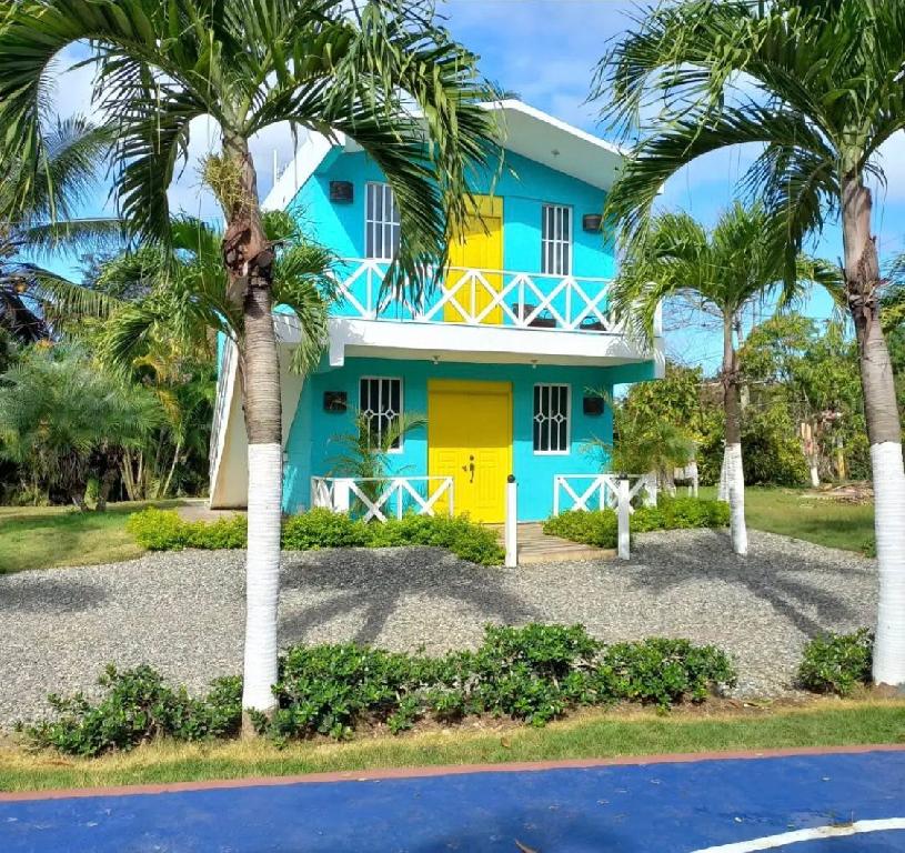 Hermosa Villa en Guerra Santo Domingo Este  Foto 7316262-2.jpg
