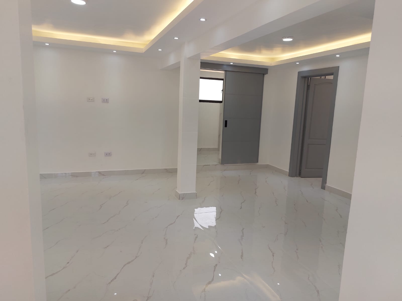 Apartamento Remodelado en Venta en Av. Independencia Cerca del Mirador Foto 7316307-2.jpg