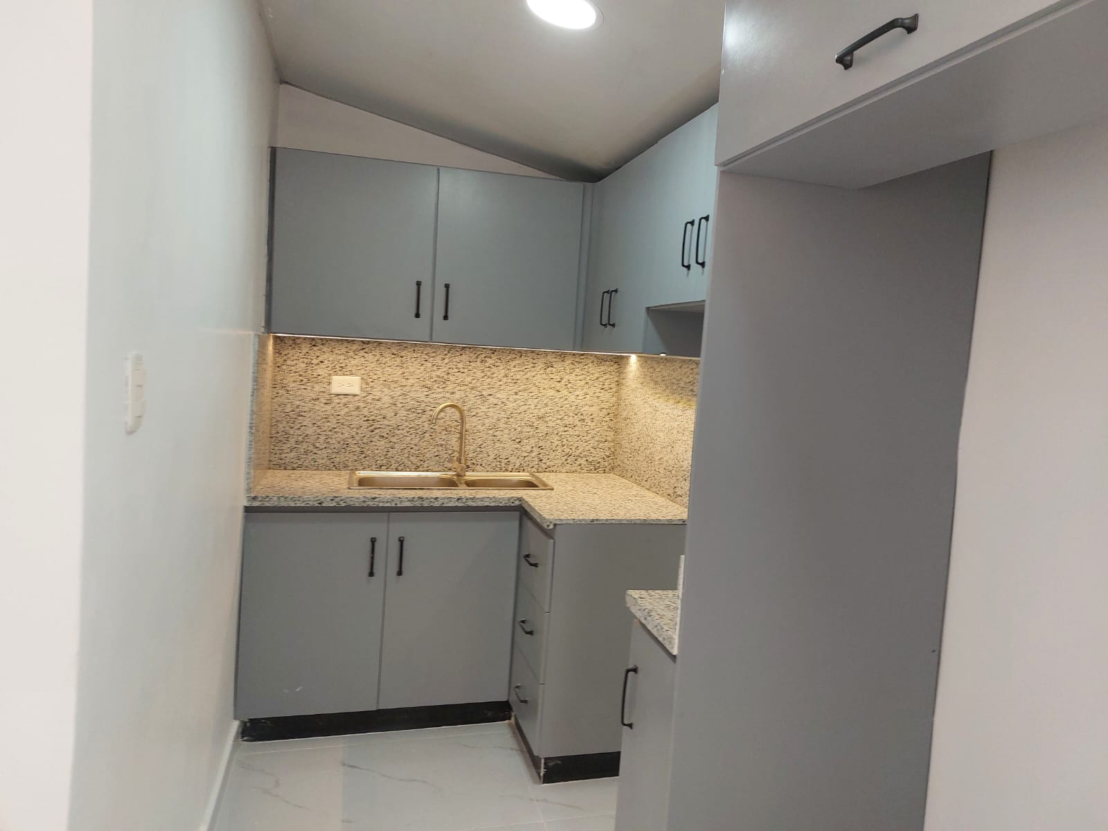 Apartamento Remodelado en Venta en Av. Independencia Cerca del Mirador Foto 7316307-4.jpg