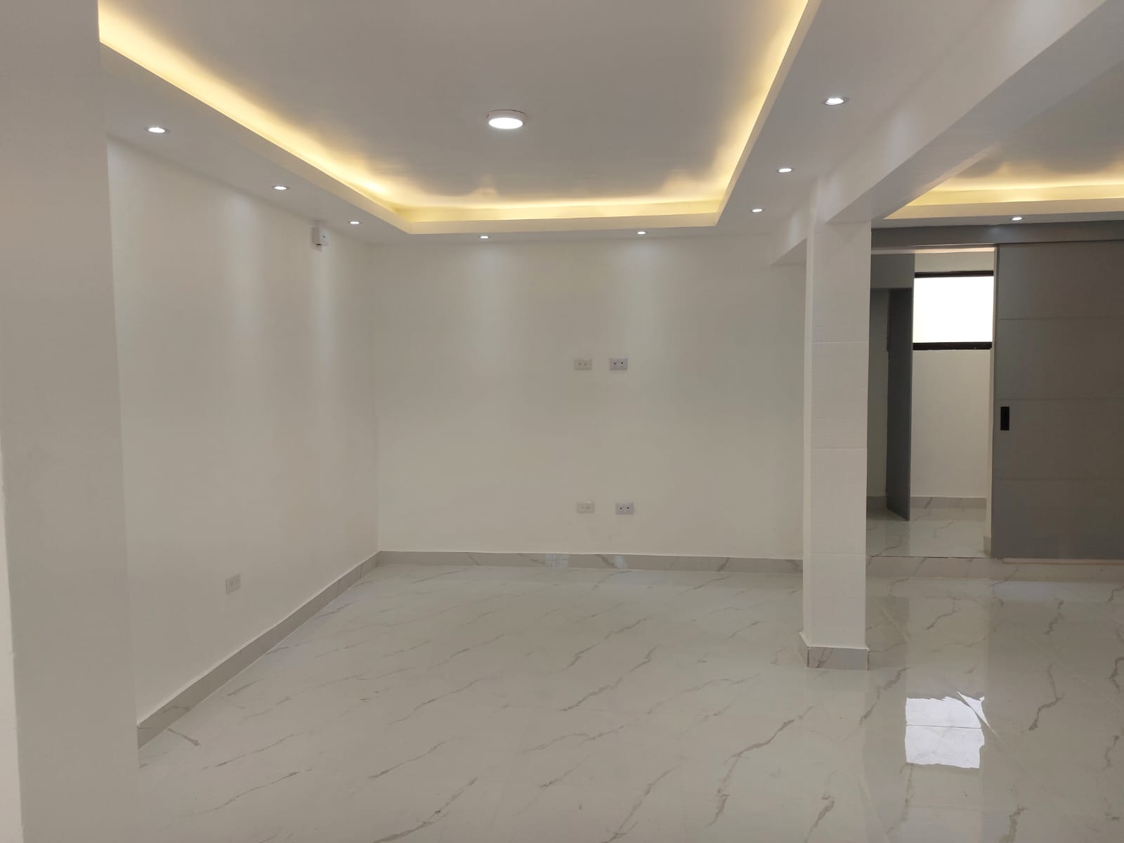 Apartamento Remodelado en Venta en Av. Independencia Cerca del Mirador Foto 7316307-5.jpg