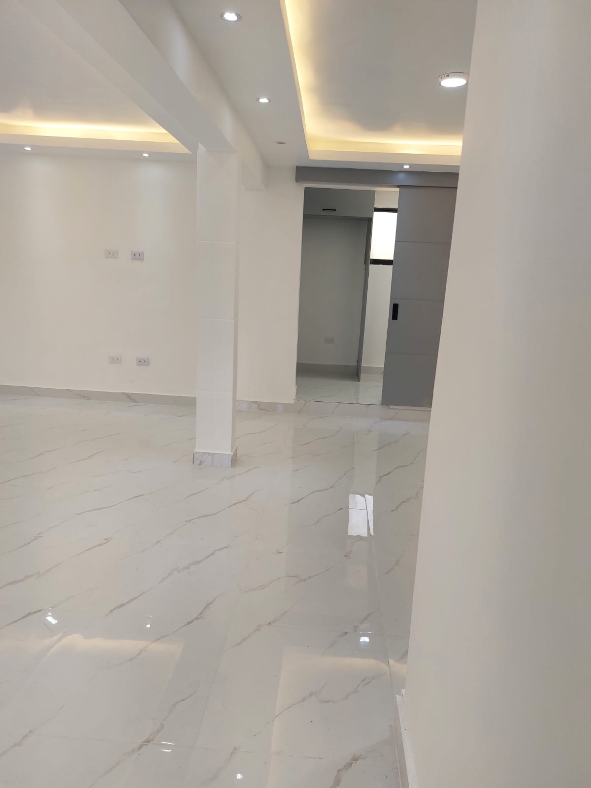 Apartamento Remodelado en Venta en Av. Independencia Cerca del Mirador Foto 7316307-7.jpg