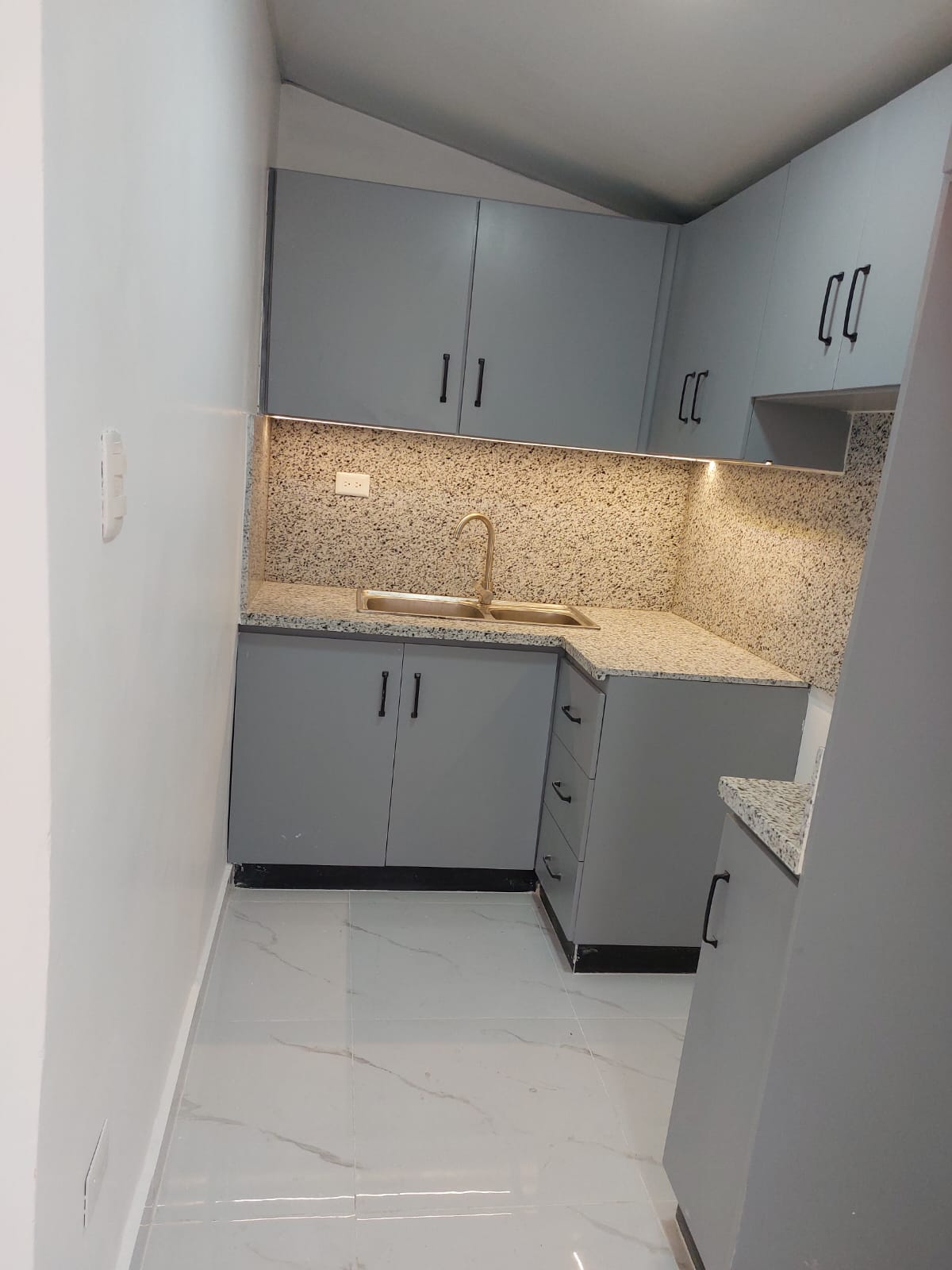 Apartamento Remodelado en Venta en Av. Independencia Cerca del Mirador Foto 7316307-9.jpg
