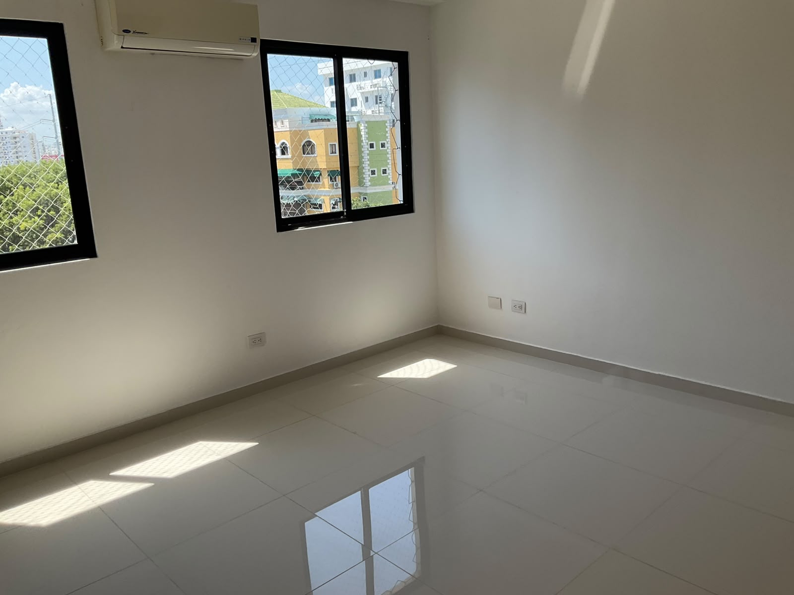 Apartamento moderno elegante y con una ubicación privilegiada en el co Foto 7316608-3.jpg