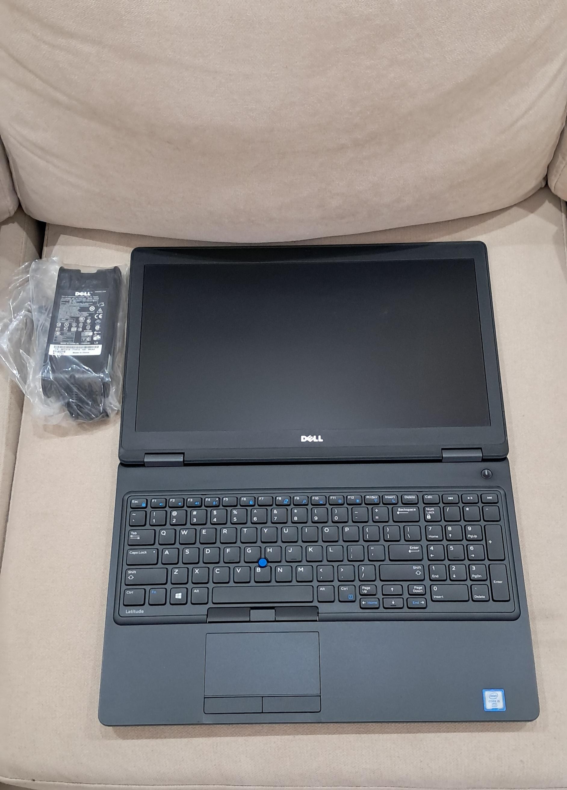 Laptop Dell i5 2.4 Ghz 500GB 12GB DDR4 Win 10 Foto 7316765-4.jpg