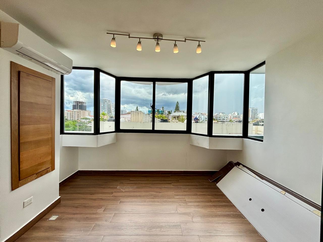 Impresionante apartamento totalmente remodelado en venta y alquiler en Foto 7316856-4.jpg