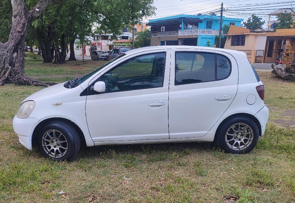TOYOTA VITZ 2003 COMO NUEVO  Foto 7317007-5.jpg