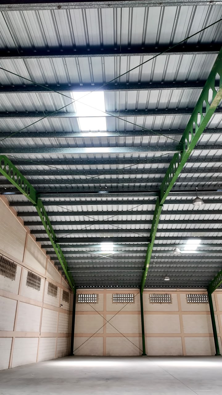 Nave Industrial en Herrera de 1450 m2 en Proyecto Cerrado Foto 7317133-10.jpg
