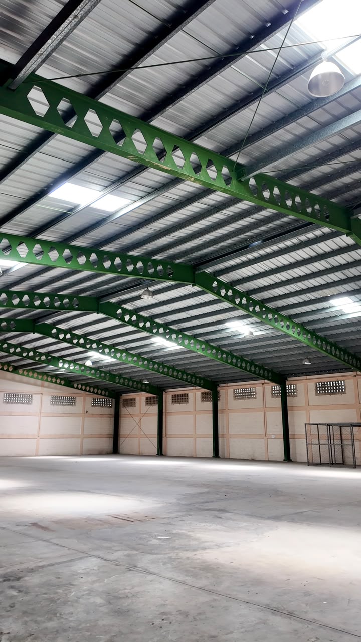 Nave Industrial en Herrera de 1450 m2 en Proyecto Cerrado Foto 7317133-2.jpg