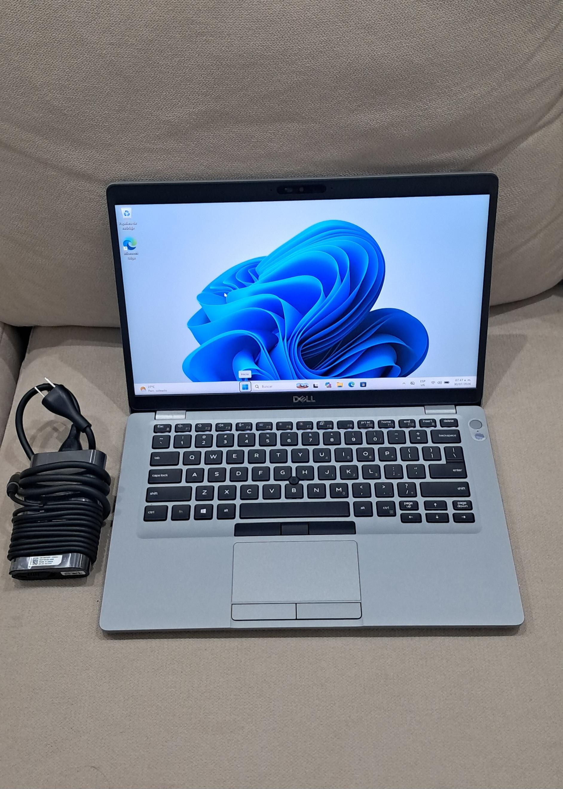 Laptop Dell 5410 16GB 256GB SSD Nvme i5 10TH Gen Foto 7317237-2.jpg