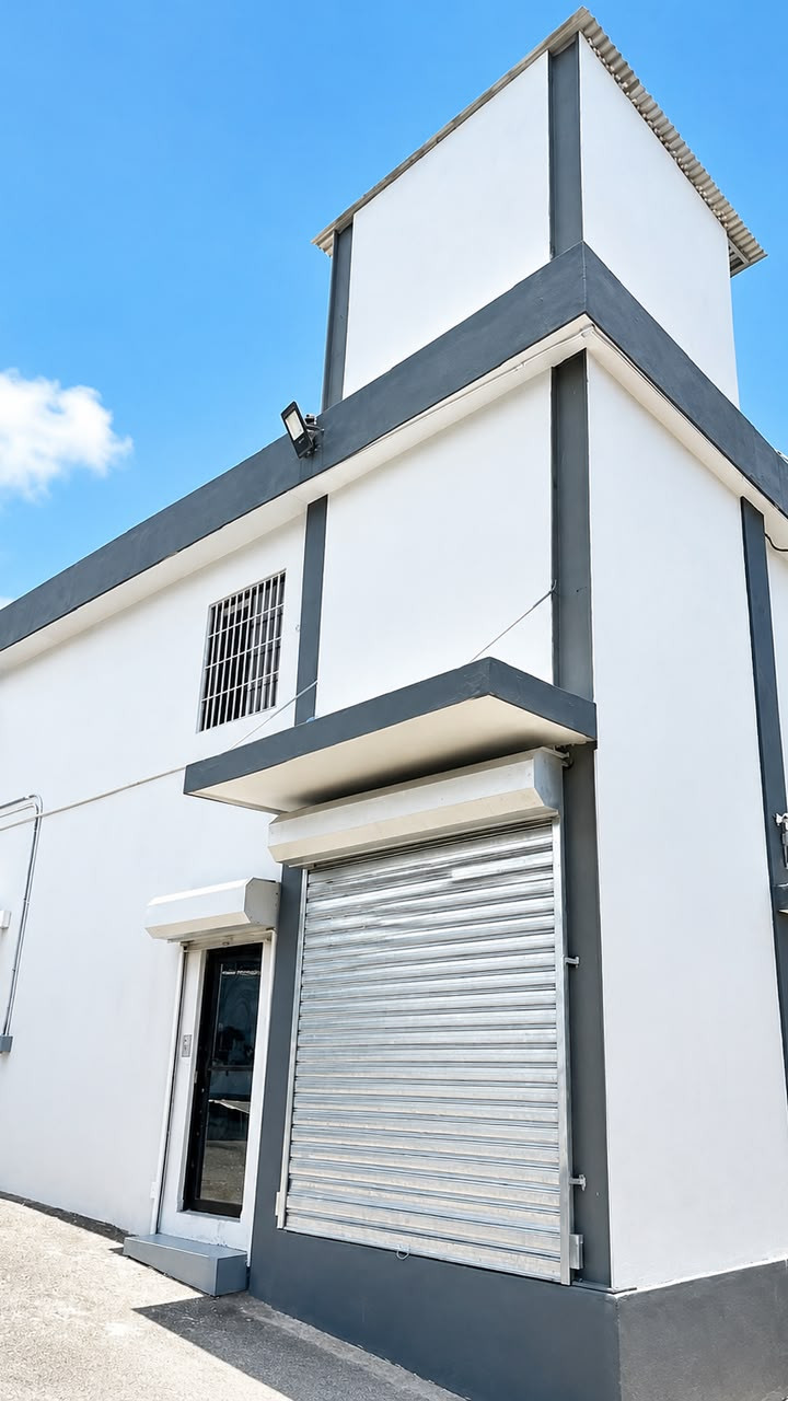 industrial Warehouse for Lease  Located in Herrera  Recently Vacated Foto 7317260-4.jpg