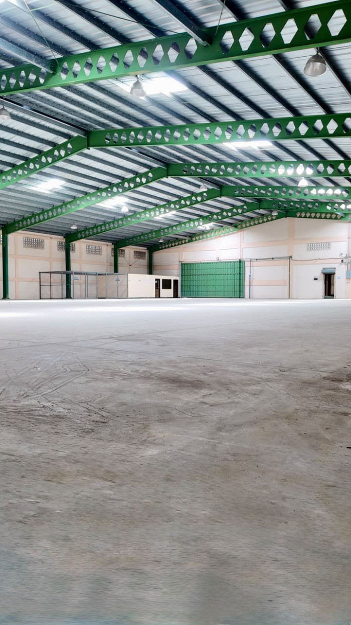 industrial Warehouse for Lease  Located in Herrera  Recently Vacated Foto 7317260-5.jpg