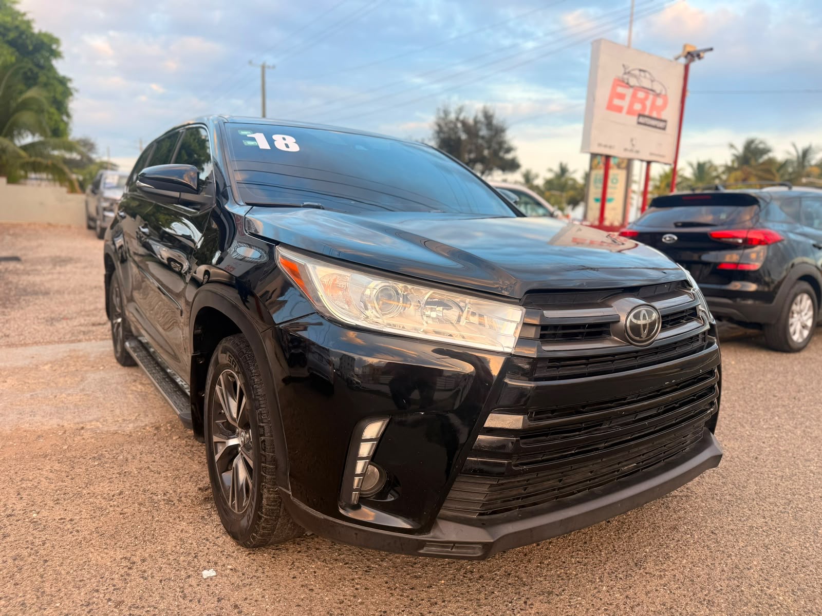Toyota Highlander LE Plus AWD 2018 Foto 7317275-2.jpg